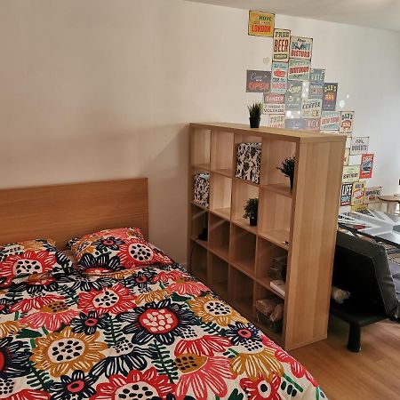 Appartement Charmant Studio + Parking à Orléans Extérieur photo